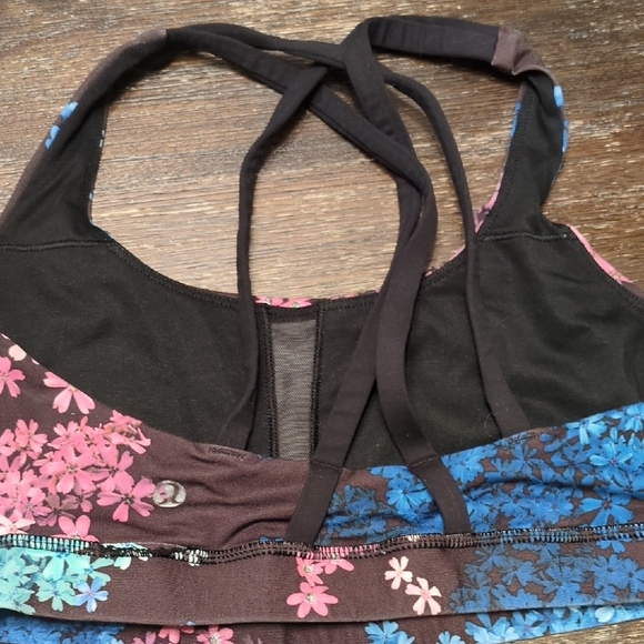 Lululemon Size 6 Lot - Picture 7 of 15